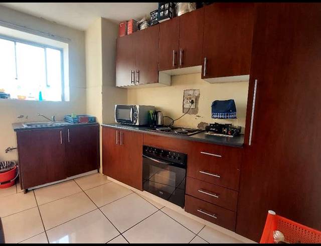 2 BEDROOM APARTMENT FOR SALE IN VICTORIA EMBANKMENT